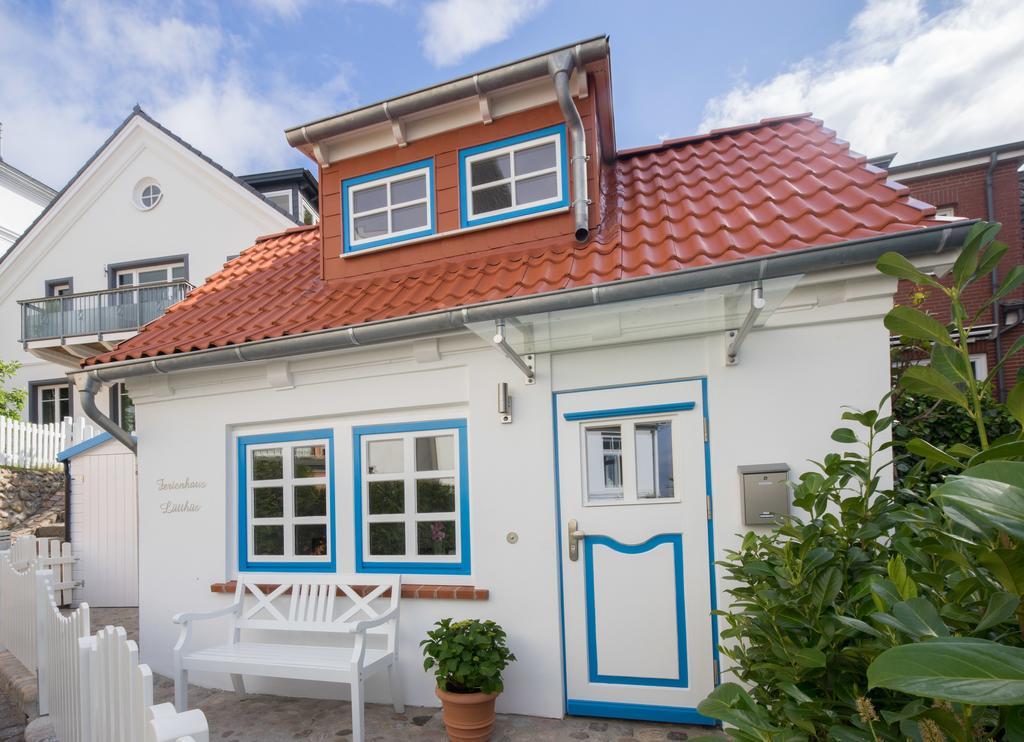 Luetthues Blankenese * Hamburg